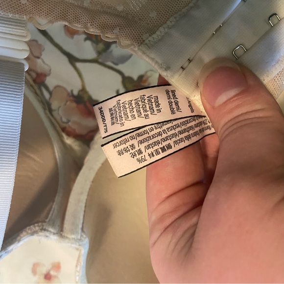 Victoria's Secret dream angels lined Demi bra size 34DDD - Picture 3 of 3